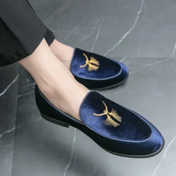 Fashion Design Comfortable Dress Shoes Slip on Green Color Size 47 48 Mens Suede Loafers Shoes - Image 4