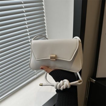 2025 Zip à la mode nouveau Design sangle réglable petit style carré sac à bandoulière unique à la mode d'été - Image 3