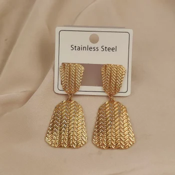 Charming heavy metal love 18K gold-plated women's earrings, waterproof and non-fading stainless steel, wife gift - Image 8
