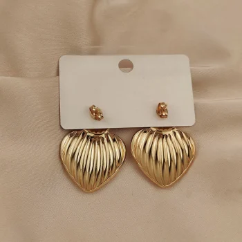 Charming heavy metal love 18K gold-plated women's earrings, waterproof and non-fading stainless steel, wife gift - Image 4