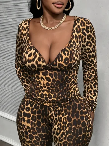 GIBSIE Plus Size Women's Clothing Set Leopard Print Deep V-Neck Long Sleeve Slim Top And Flared Pants Sexy Club 2 Piece Sets - Image 4