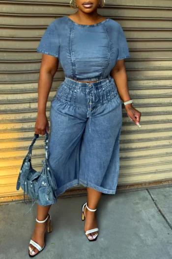 Plus Size Daily Blue Round Neck Short Sleeve Pocket Elegant Pull-On Waist Denim Two Piece Short Sets - Image 3