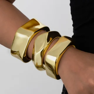 3 pieces of exaggerated style geometric smooth opening women's wristbands with multiple wide edge bracelets set
