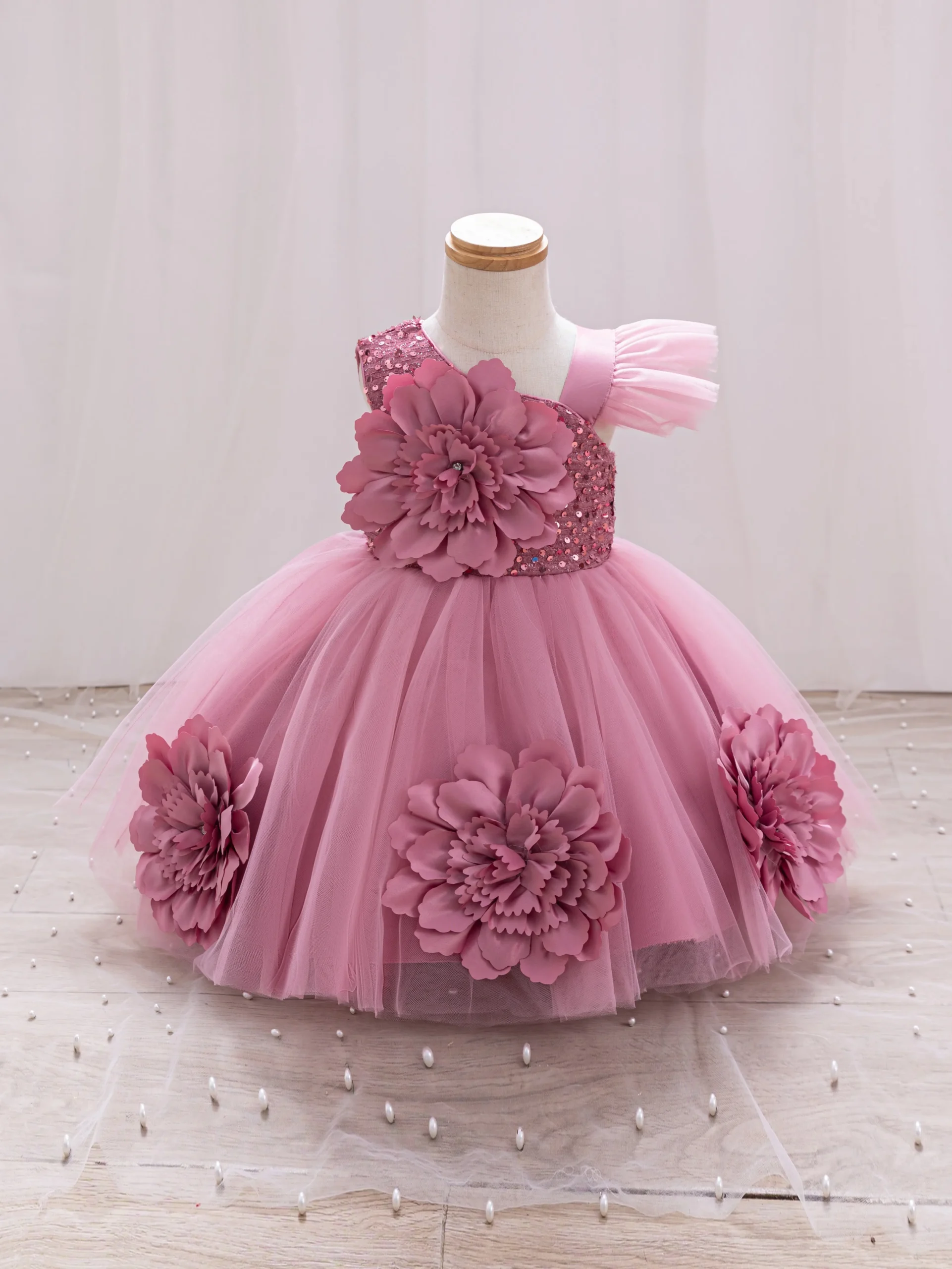 Elegant Girl Princess Dress Small flying sleeves asymsymmetrical straps Formal occasion Girl dress Sequin Wedding dress Party gi – Image 10