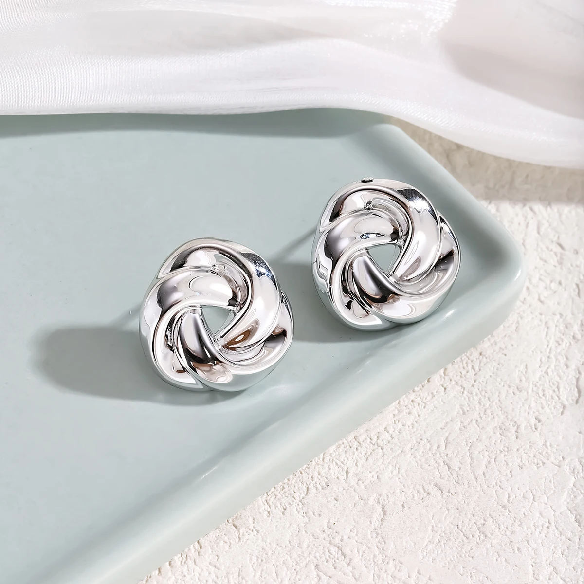 Gold Color Stud Earrings Irregular Hollow Earrings Twisted Geometric Personality Earrings for Women – Image 5