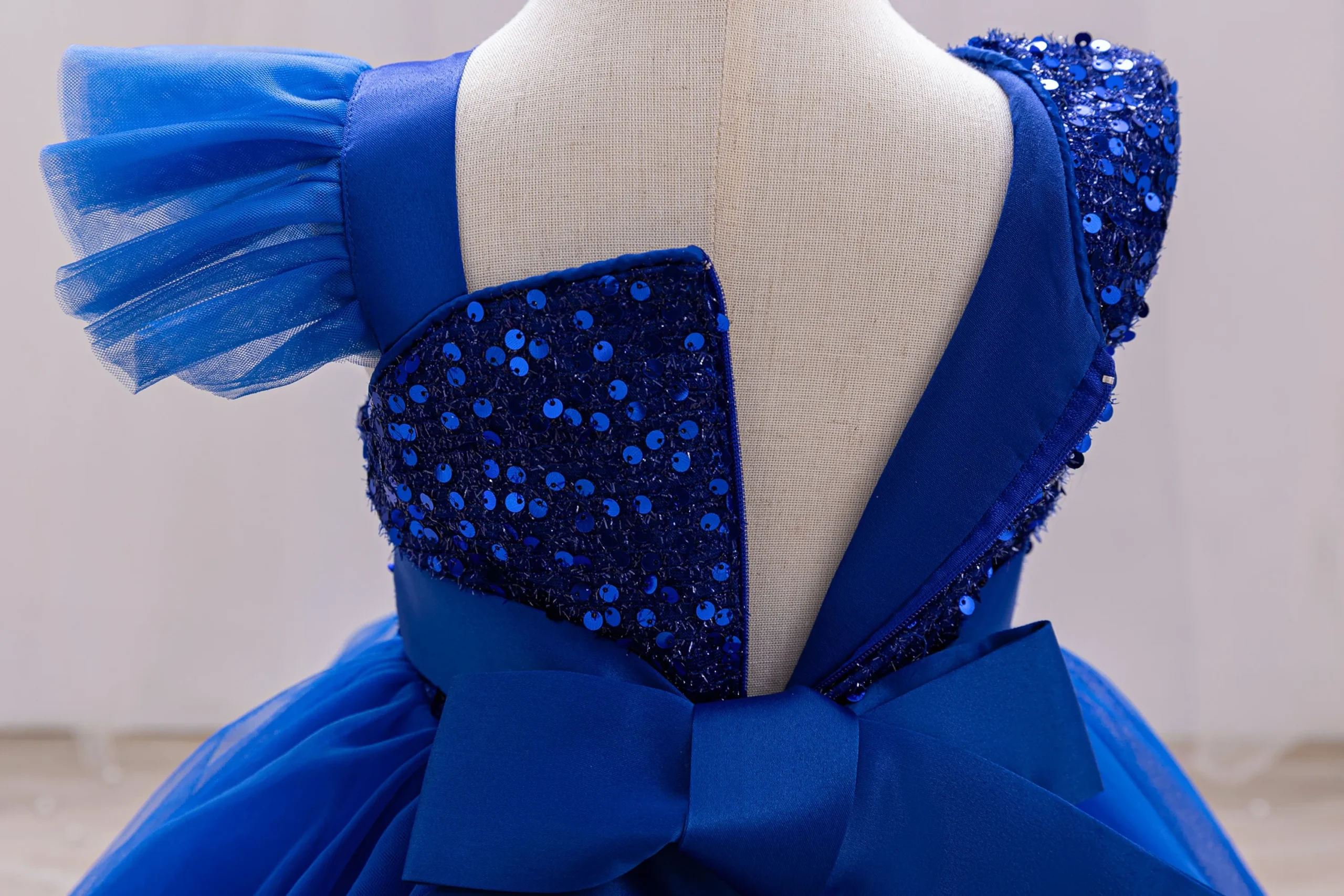 Elegant Girl Princess Dress Small flying sleeves asymsymmetrical straps Formal occasion Girl dress Sequin Wedding dress Party gi – Image 32