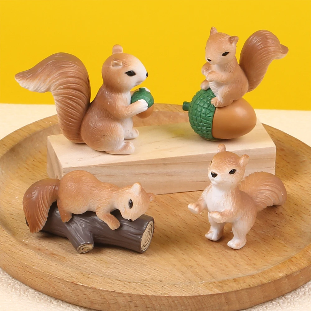 4Pcs/Set Squirrel Miniature Garden Accessories Squirrel Model Landscape Decoration