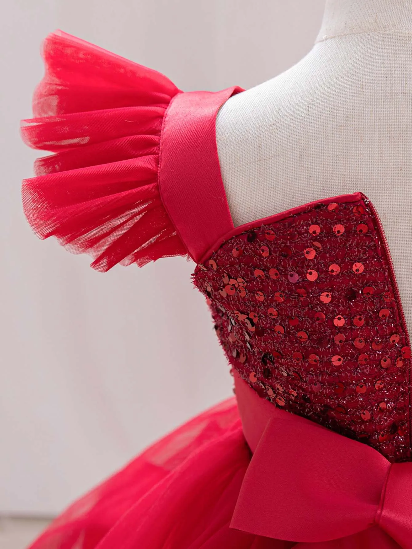 Elegant Girl Princess Dress Small flying sleeves asymsymmetrical straps Formal occasion Girl dress Sequin Wedding dress Party gi – Image 17