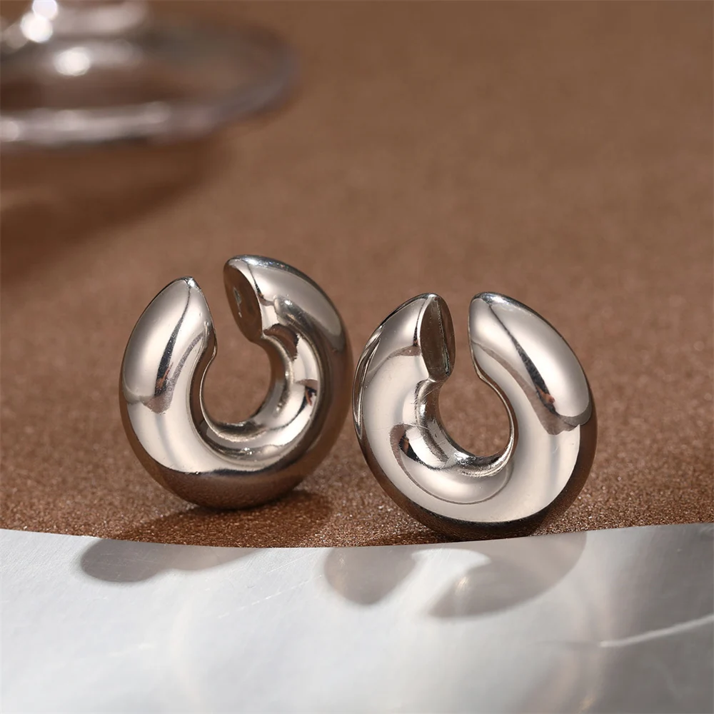 Hyperbole Large Chunky Non Piercing Gold Plated CCB Circle Ear Cuffs Earrings for Women Thick Bold Round Light Ear Clip Jewelry – Image 10