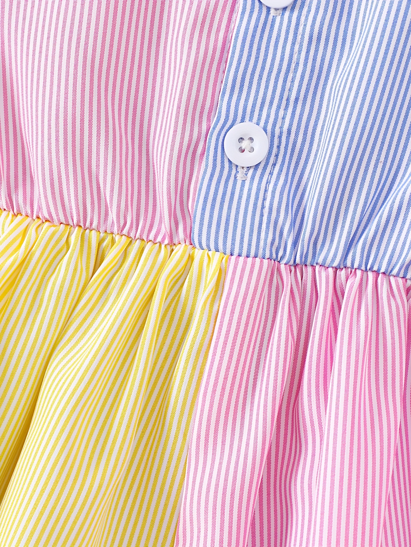 A Cute And Loose Summer Dress for Baby Girls Featuring Colorful Stripes And a Contrasting Design, Paired with a Bow Bag, Perfect for Vacation Relaxation And Everyday Wear – Image 30