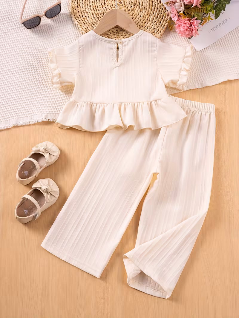 Ensemble d'été décontracté pour filles avec volants, manches courtes plissées et pantalon long, idéal pour le quotidien et les jeux en extérieur, parfait pour les fêtes d'anniversaire et les rassemblements, une idée cadeau parfaite pour l'extérieur. – Image 2