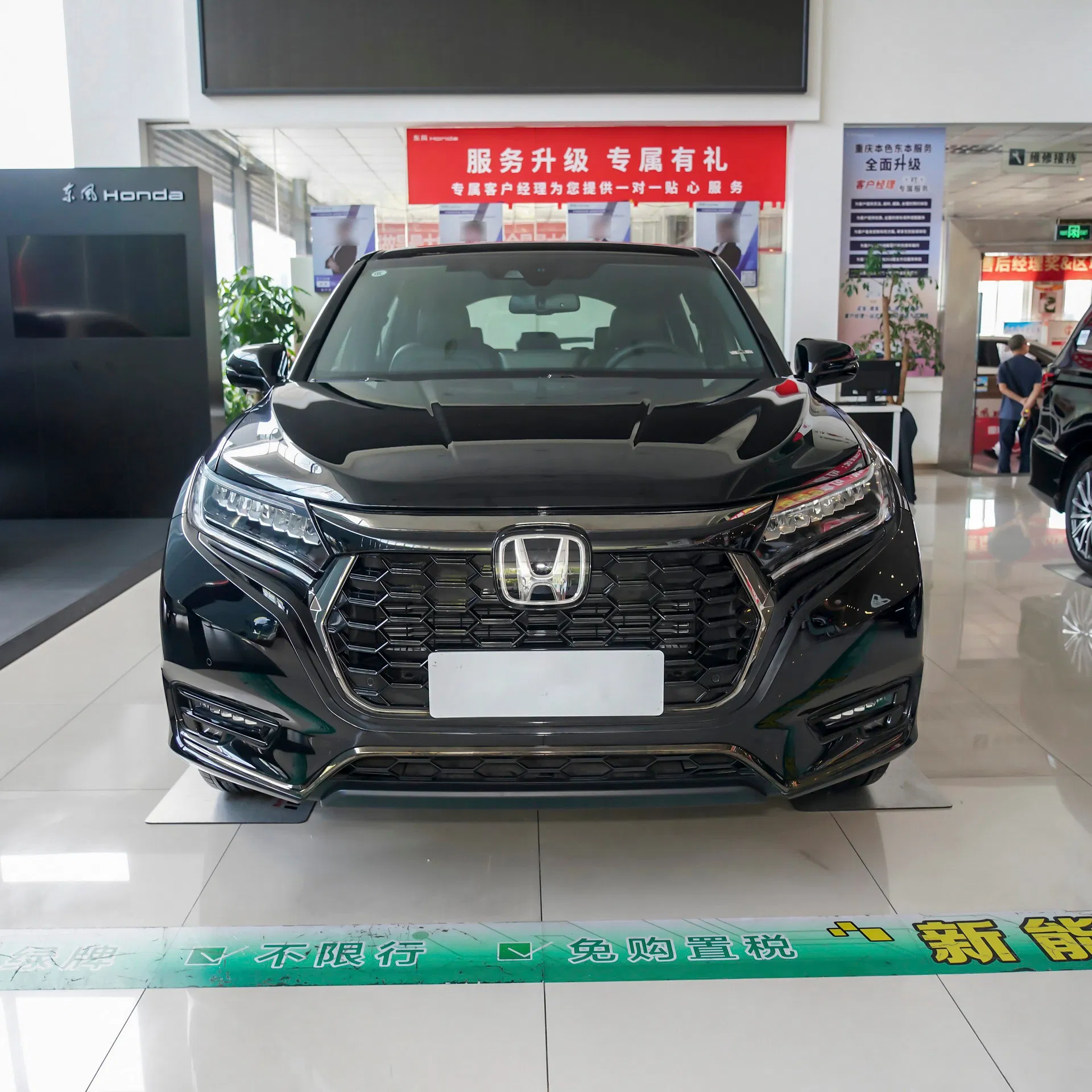 Honda UR-V 240 Turbo 2WD SUV de taille moyenne, année 2025, à vendre – Image 5