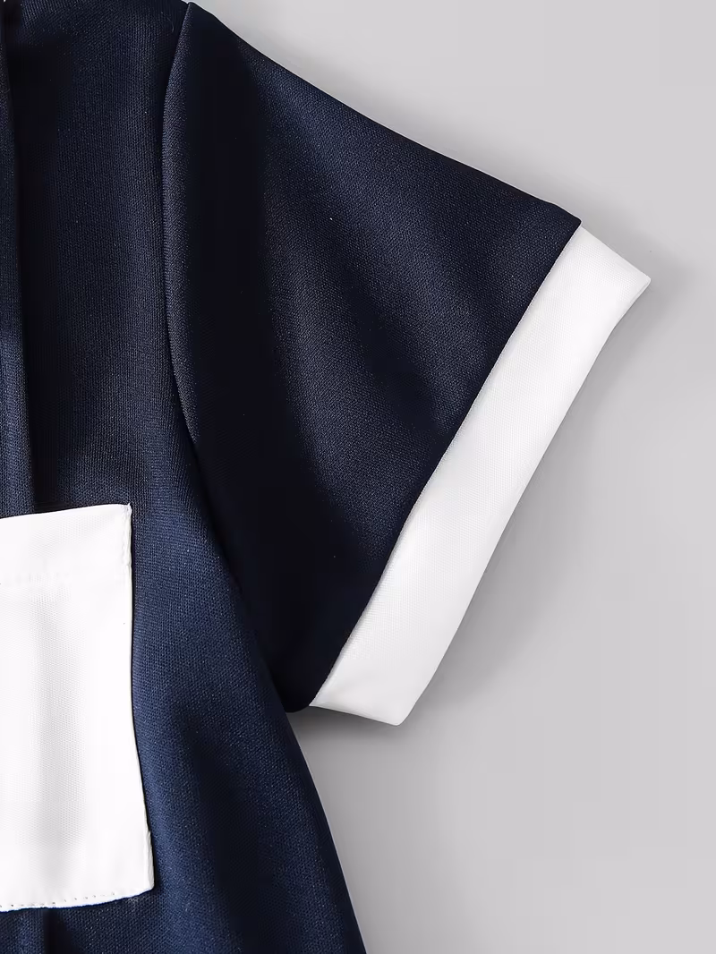 Ensemble d'été classique et tendance pour garçon, polo à revers zippé à manches courtes bleu marine + short doux, léger et hypoallergénique, ensemble 2 pièces, bordures contrastantes blanches sur les poignets, le col et l'ourlet, décoration de poche blanche sur la poitrine, un excellent choix de – Image 4
