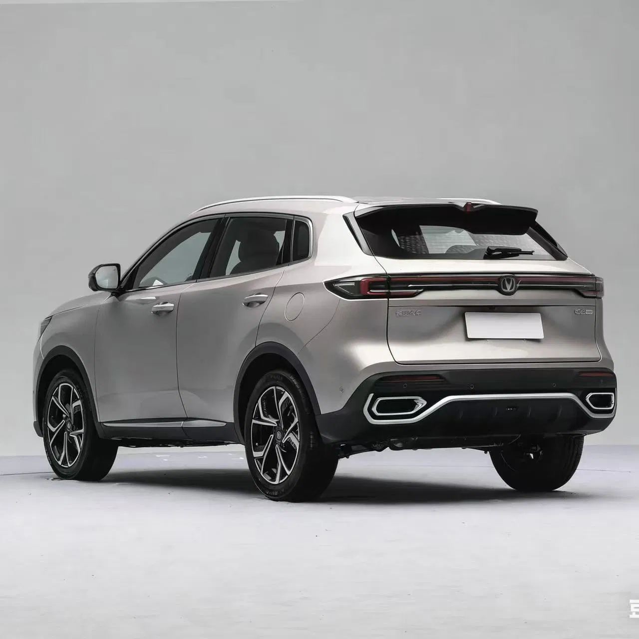 Voiture CS55 Plus : Fiable, élégante et de haute qualité – Image 10