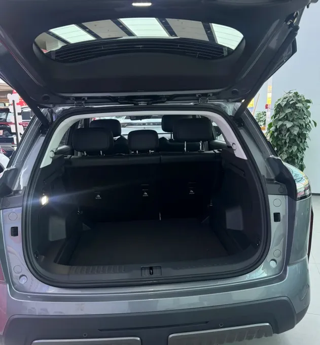 Chery Tiggo 7 SUV Compact 1.5t 156PS Moteur Véhicules à Essence Version Luxe Voiture Chinoise Pas Cher Vente en Gros Voitures Abordables Nouvelles Pas d'Avis Yet3 Vendu – Image 2