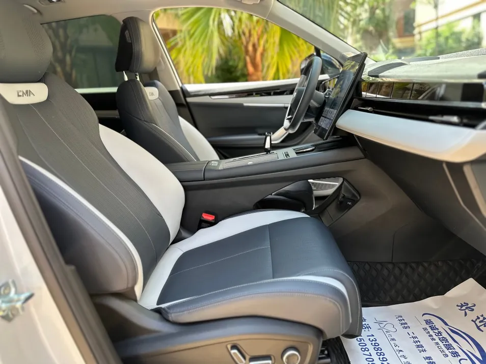 Voiture d'occasion Geely Boyue L petite voiture à essence SUV neuve prix de voiture – Image 5