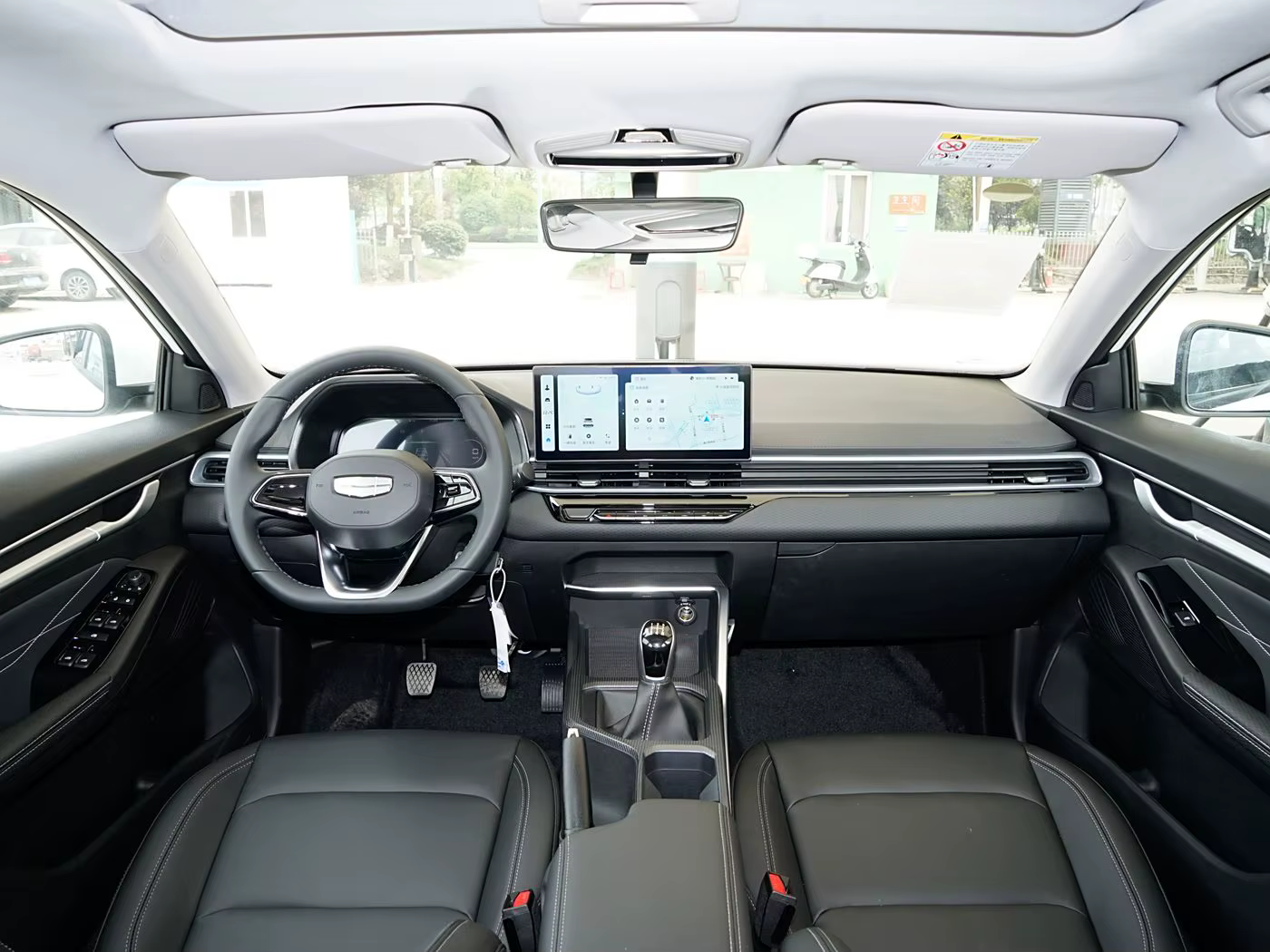 2025 Véhicule Geely Emgrand Mk4 1.5L CVT Flotte Populaire Essence Pas Cher Nouvelles Voitures Auto Fabriquées en Chine – Image 14