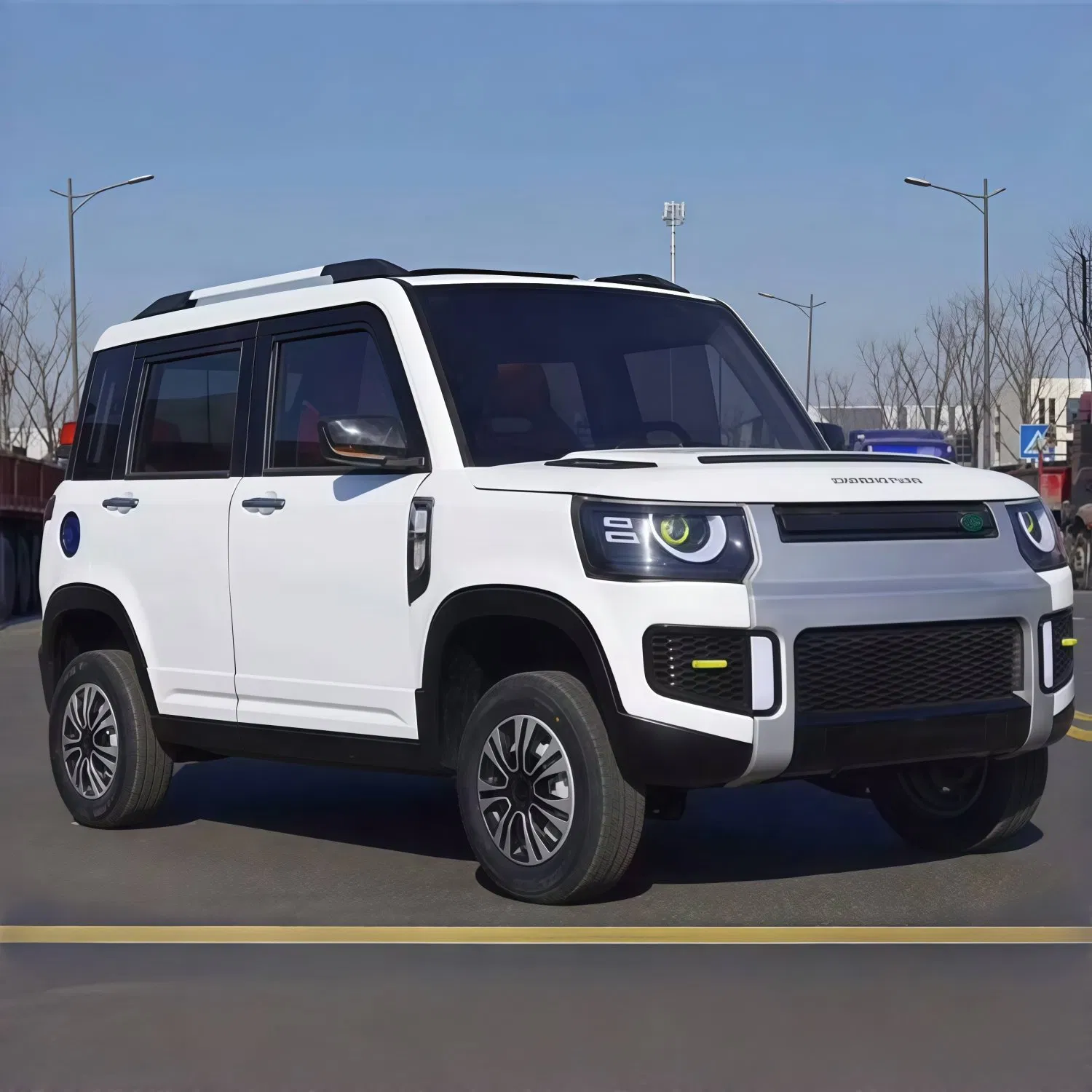 SUV spacieux et économique, boîte de vitesses automatique, antirouille, véhicule électrique rechargeable avec moteur différentiel intégré