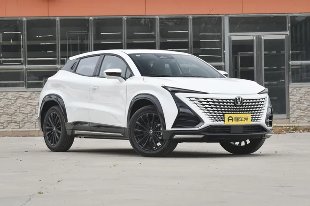 Voitures Changan Uni-T d'occasion à essence, très demandées, au meilleur prix, version SUV essence. – Image 8