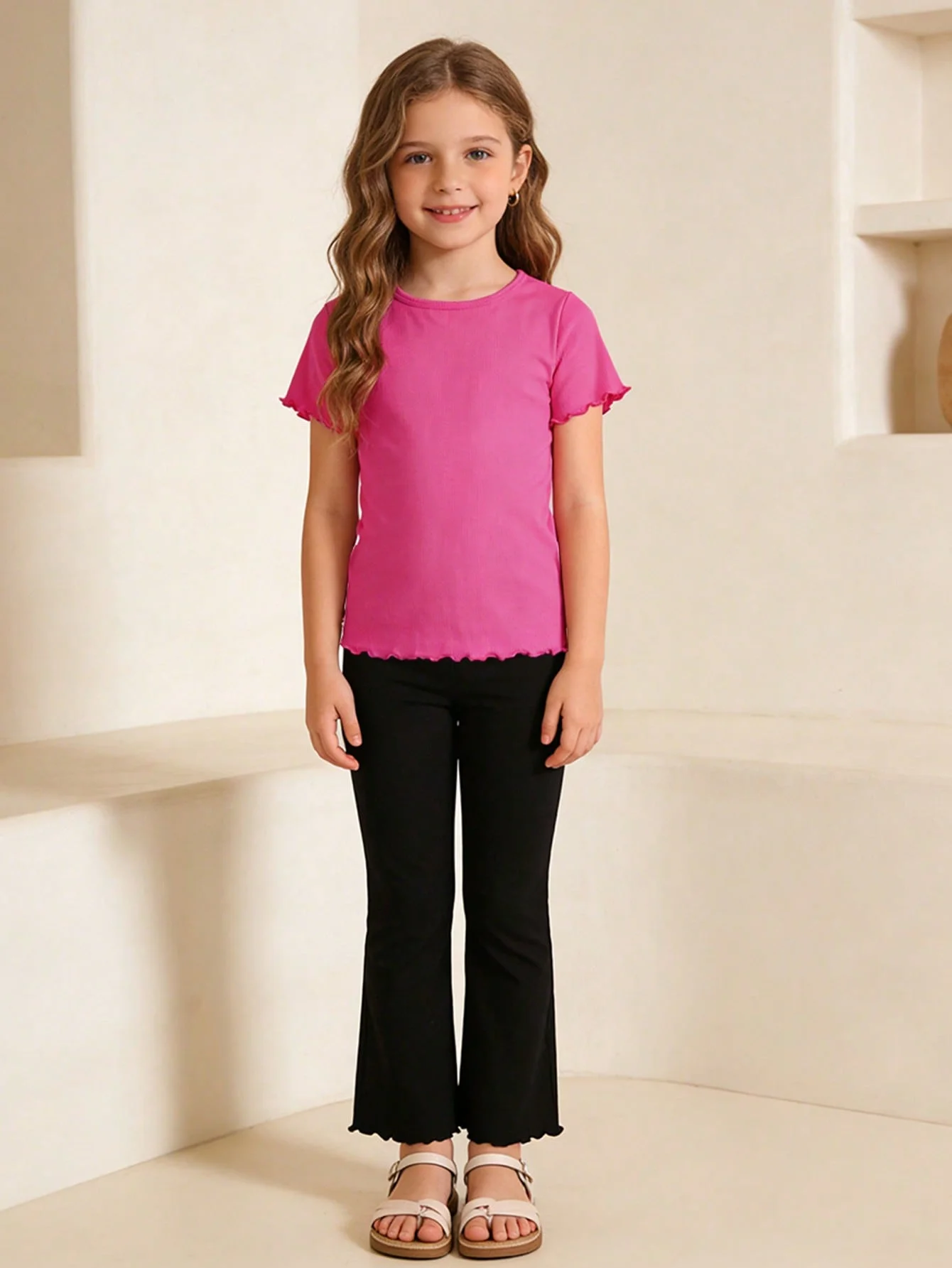 Ensemble de 4 pièces de T-shirts à manches courtes à bords ondulés rayés pour filles, doux et confortables pour filles, offrant fraîcheur et respirabilité – Image 4