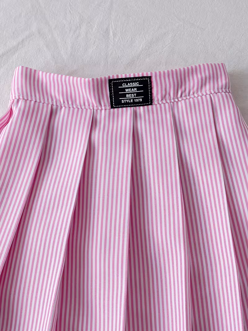 Ensemble 2 pièces pour fillette : haut chemise à revers à rayures et manches longues et jupe plissée courte décontractée de style preppy à taille élastique avec poche et décoration d'insigne, convient pour le printemps, l'été et l'automne – Image 4